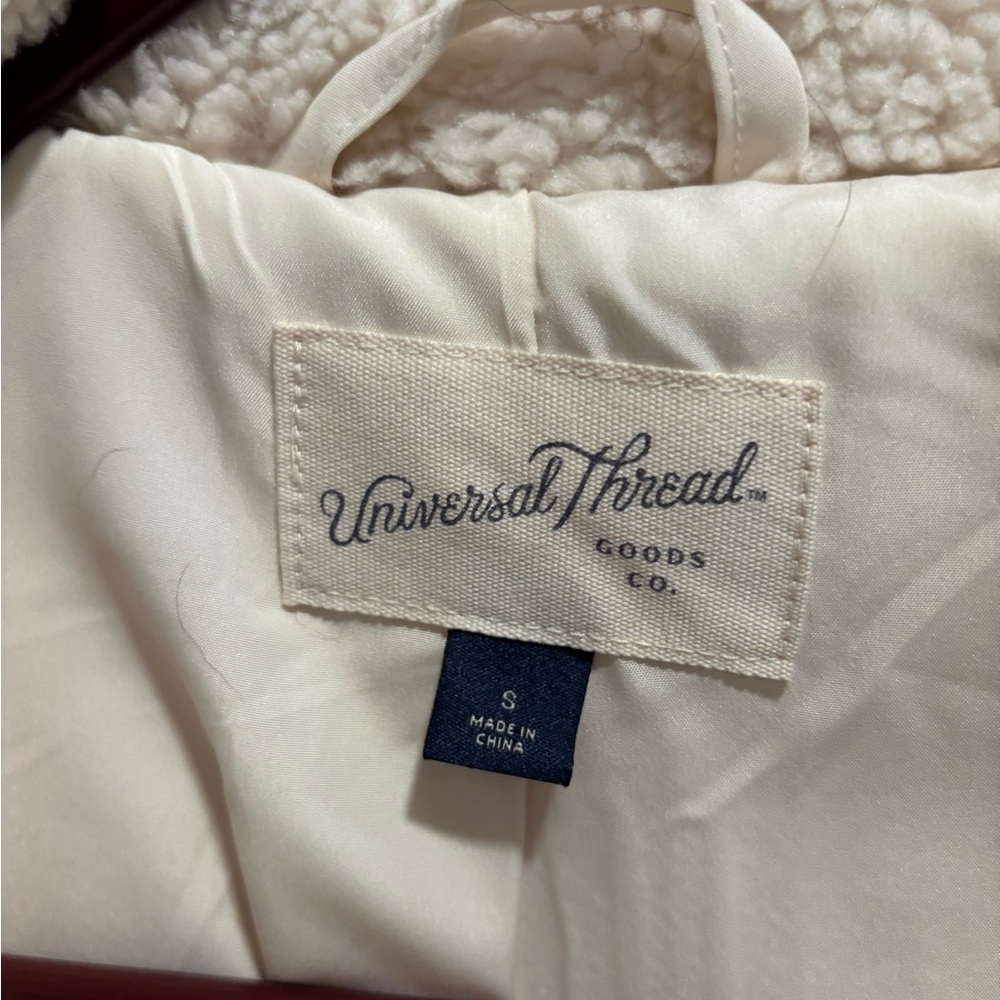 Universal Thread White/Cream Jacket - Small - image 2